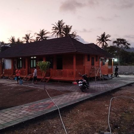 Mandalika Queen Hostel Kuta (Lombok) Exterior foto